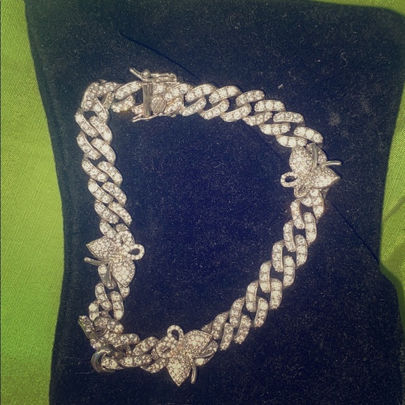 Silver Cuban link butterfly bracelet - Picture 1 of 1